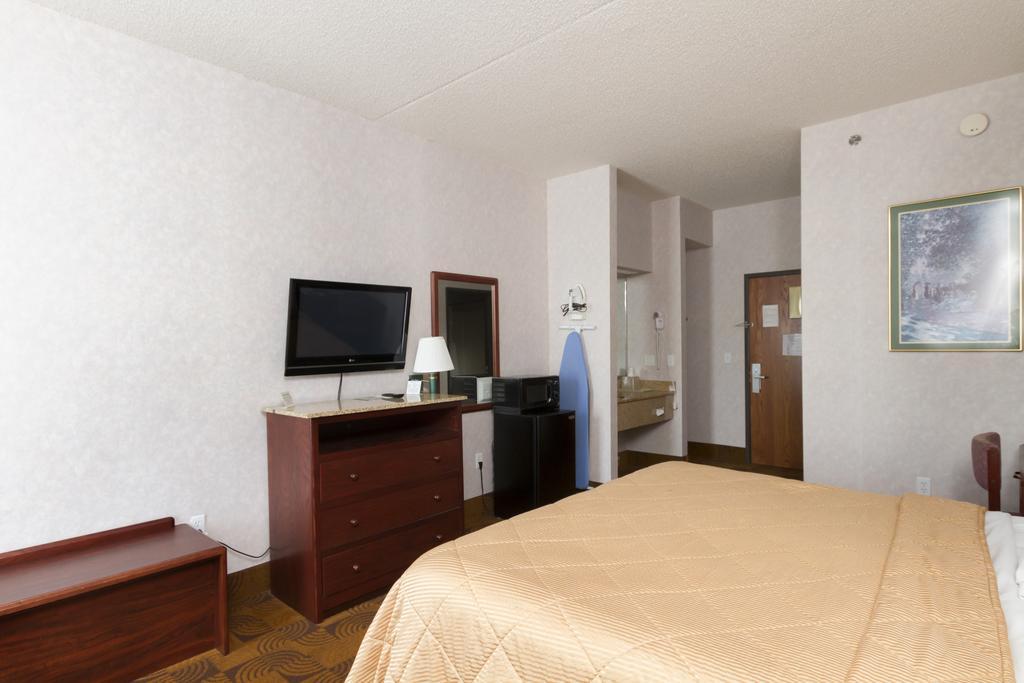 Quality Inn & Suites Mount Vernon Exterior photo